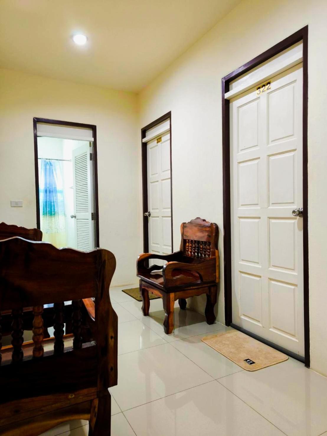 Nu Phuket Airport Resident 1 Bed & Breakfast Nai Yang Exterior photo
